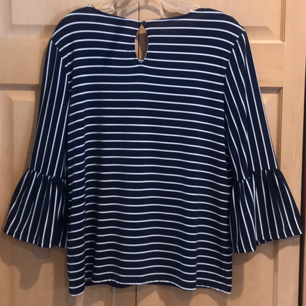 Chico’s Navy & White Knit Top - Picture 5 of 6